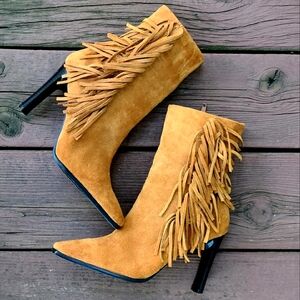 VINTAGE 100% Leather Suede Fringe Ankle Boot Predictions Tan/Brown Size 6